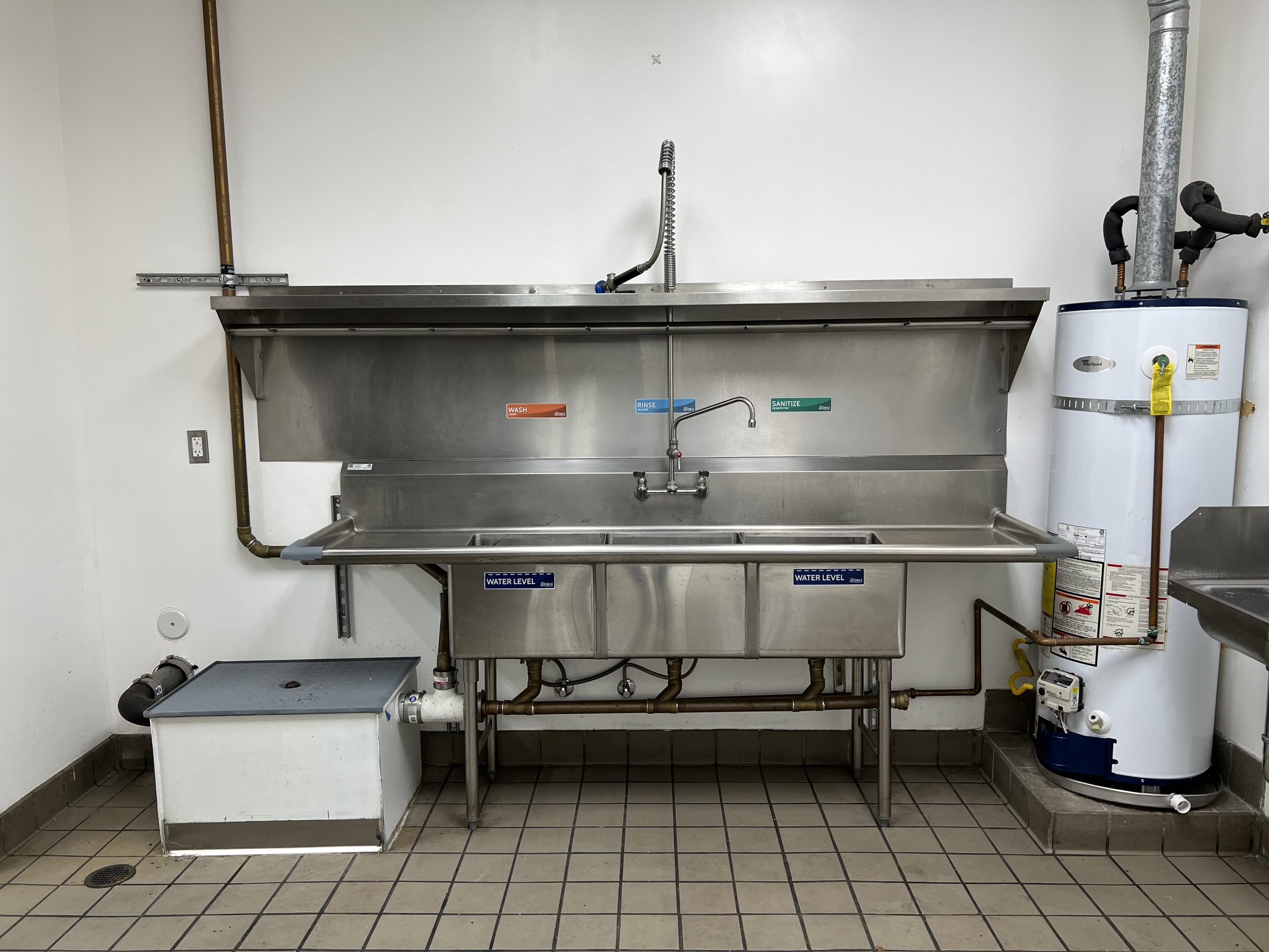 commercial grease trap for effective FOGS management.