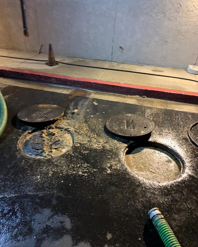 Commercial grease interceptor cleaning services in Los Angeles County