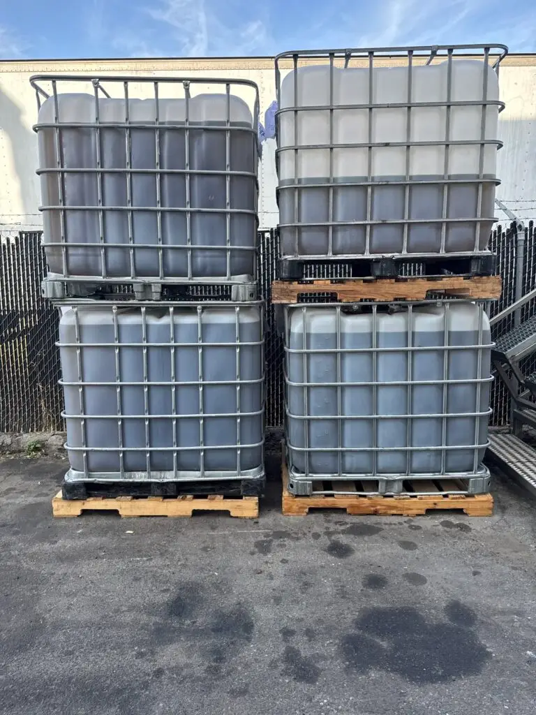 Los Angeles Grease Co. Buys Yellow Grease from Restaurant